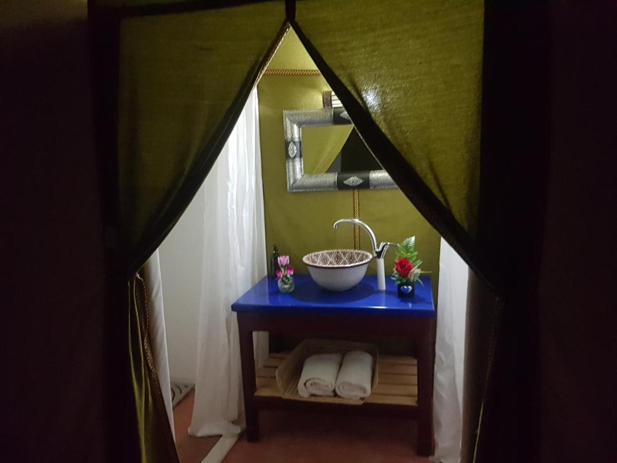 Sahara Family Camp Hotel Мерцуга Екстериор снимка
