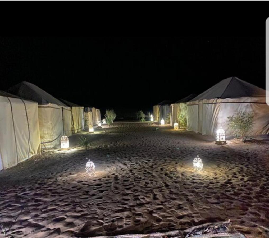 Sahara Family Camp Hotel Мерцуга Екстериор снимка