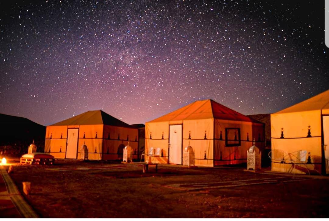 Sahara Family Camp Hotel Мерцуга Екстериор снимка