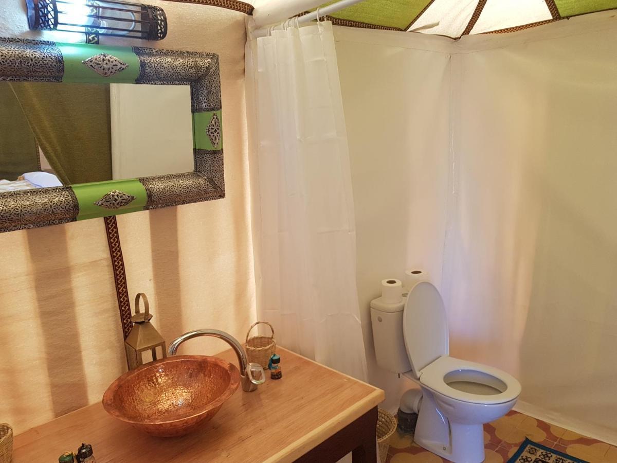 Sahara Family Camp Hotel Мерцуга Екстериор снимка